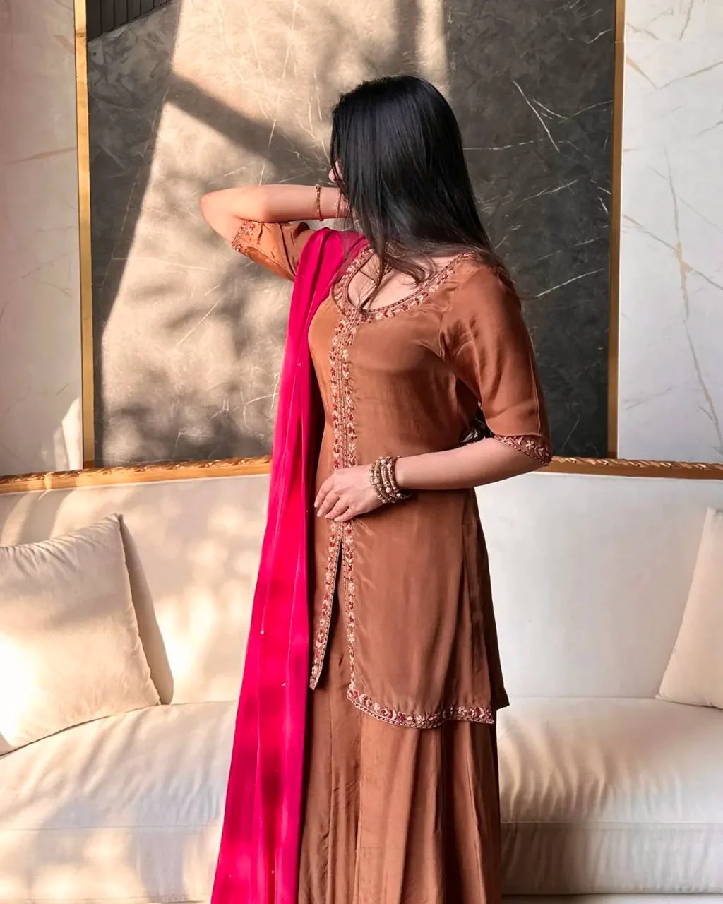 Graceful Outfit for Festive Celebrations - Image 3