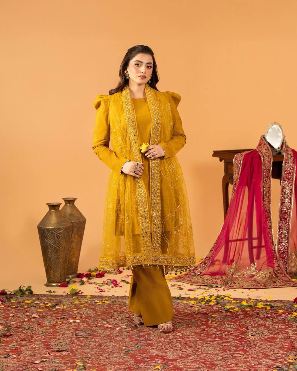 Timeless Elegance Indian Heritage Attire - Image 2