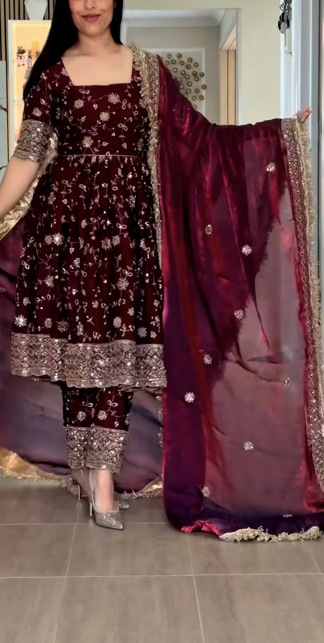 Traditional Charm Meets Modern Style Statement - Image 4
