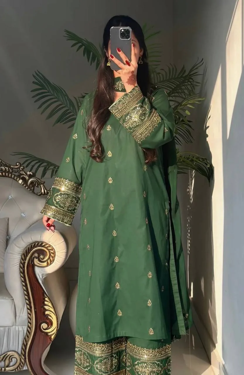 Traditional Charm with Modern Elegance - Image 3