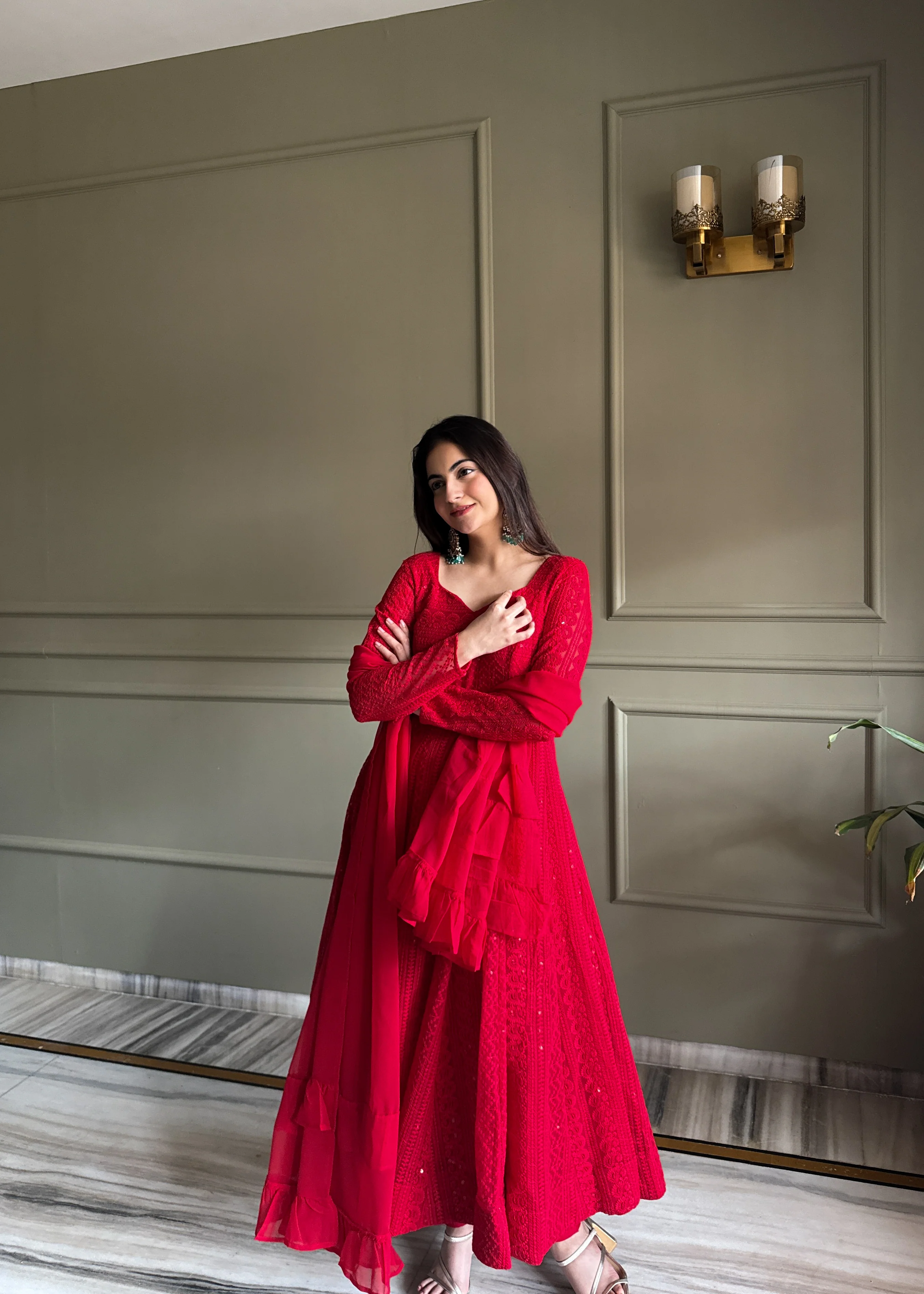 Vibrant Charm: The Perfect Long Dress for Unforgettable Moments - Image 4